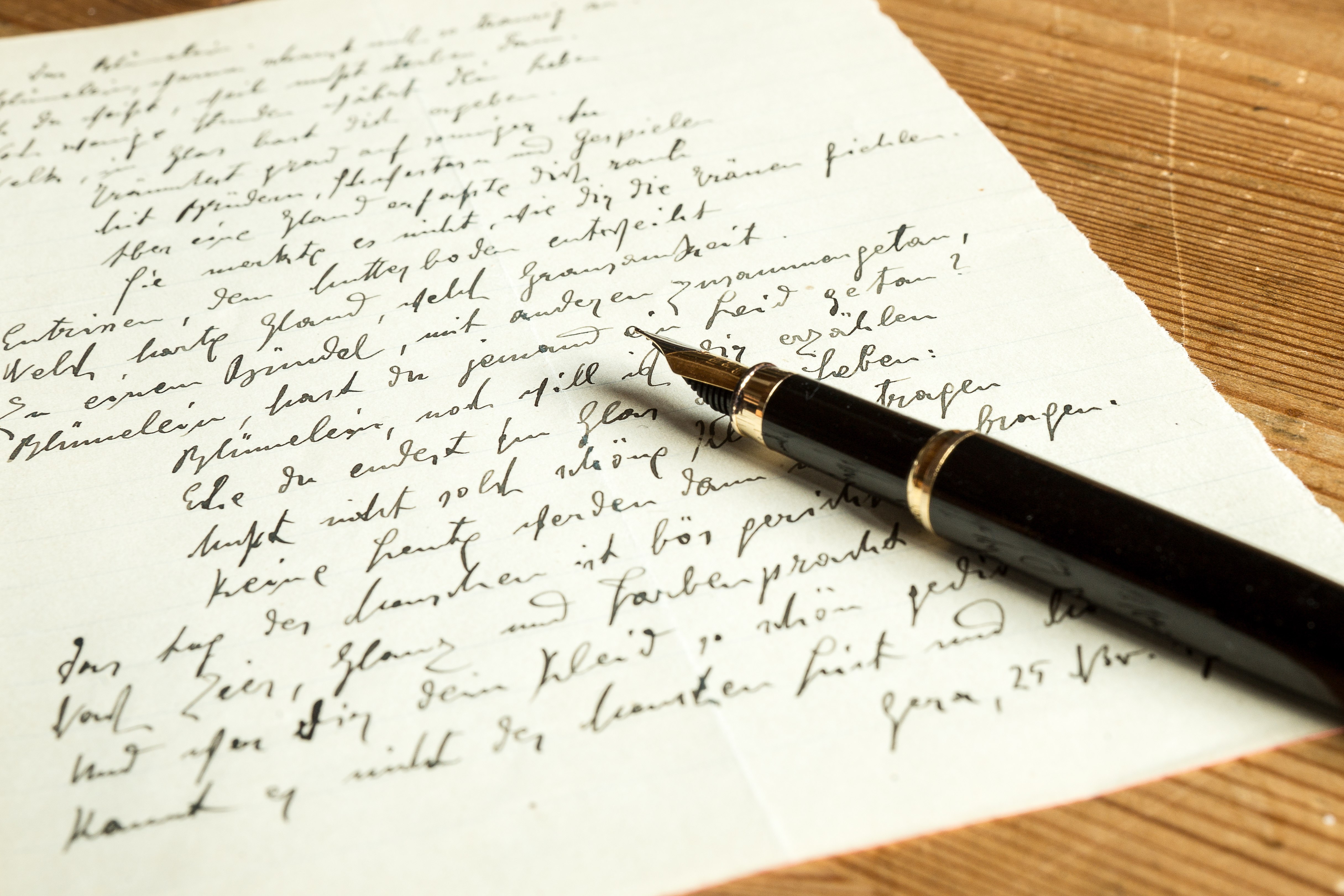 Handschriftliches Testament mit Füllfederhalter