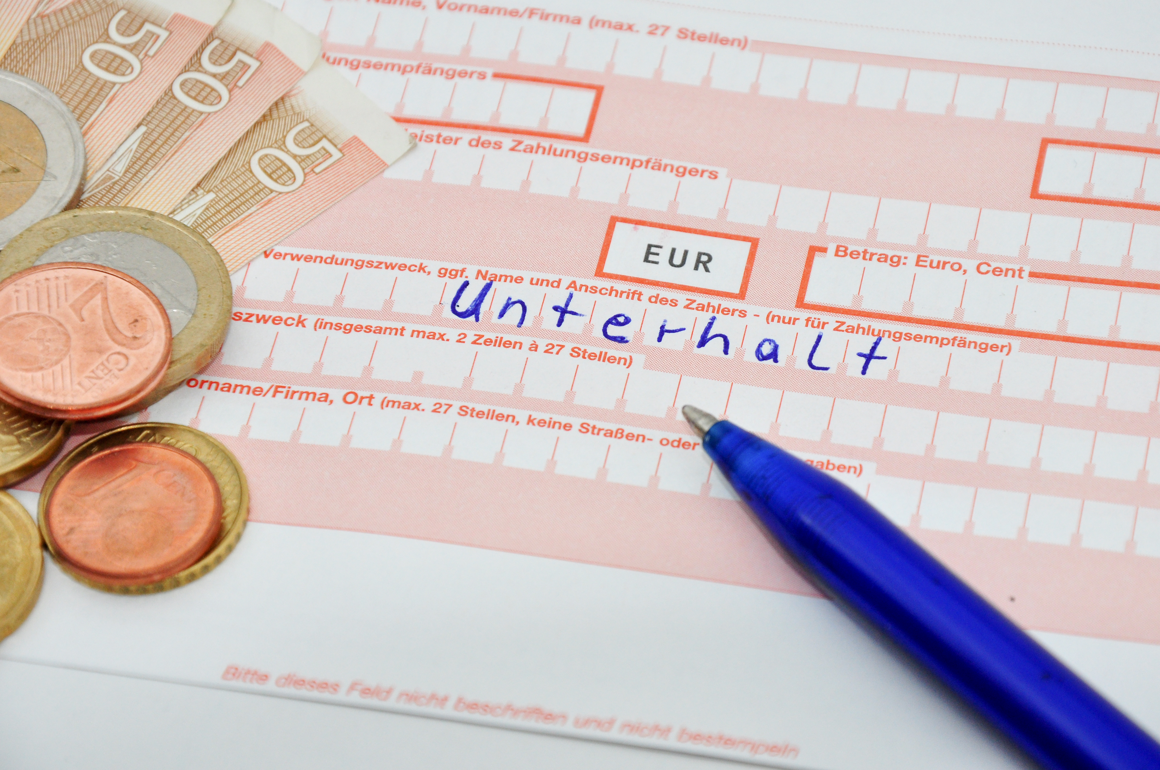 Überweisungsformular mit Verwendungszweck Unterhalt