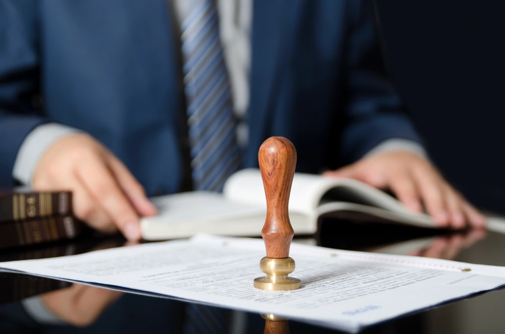 Pflichtteil trotz Enterbung – Was tun bei Schenkungen zu Lebzeiten?